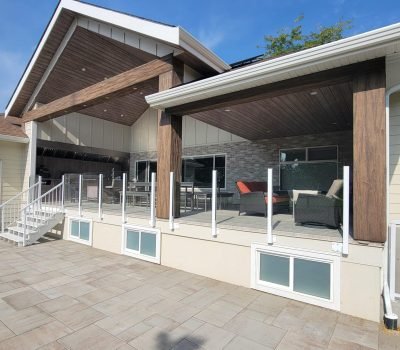 10mm-glass-railings-kelowna-scaled.jpg